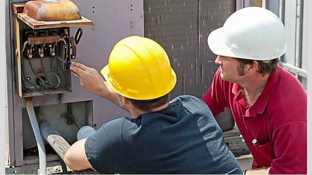 SafetyBytes® Electrical Safety: De-Energizing Equipment